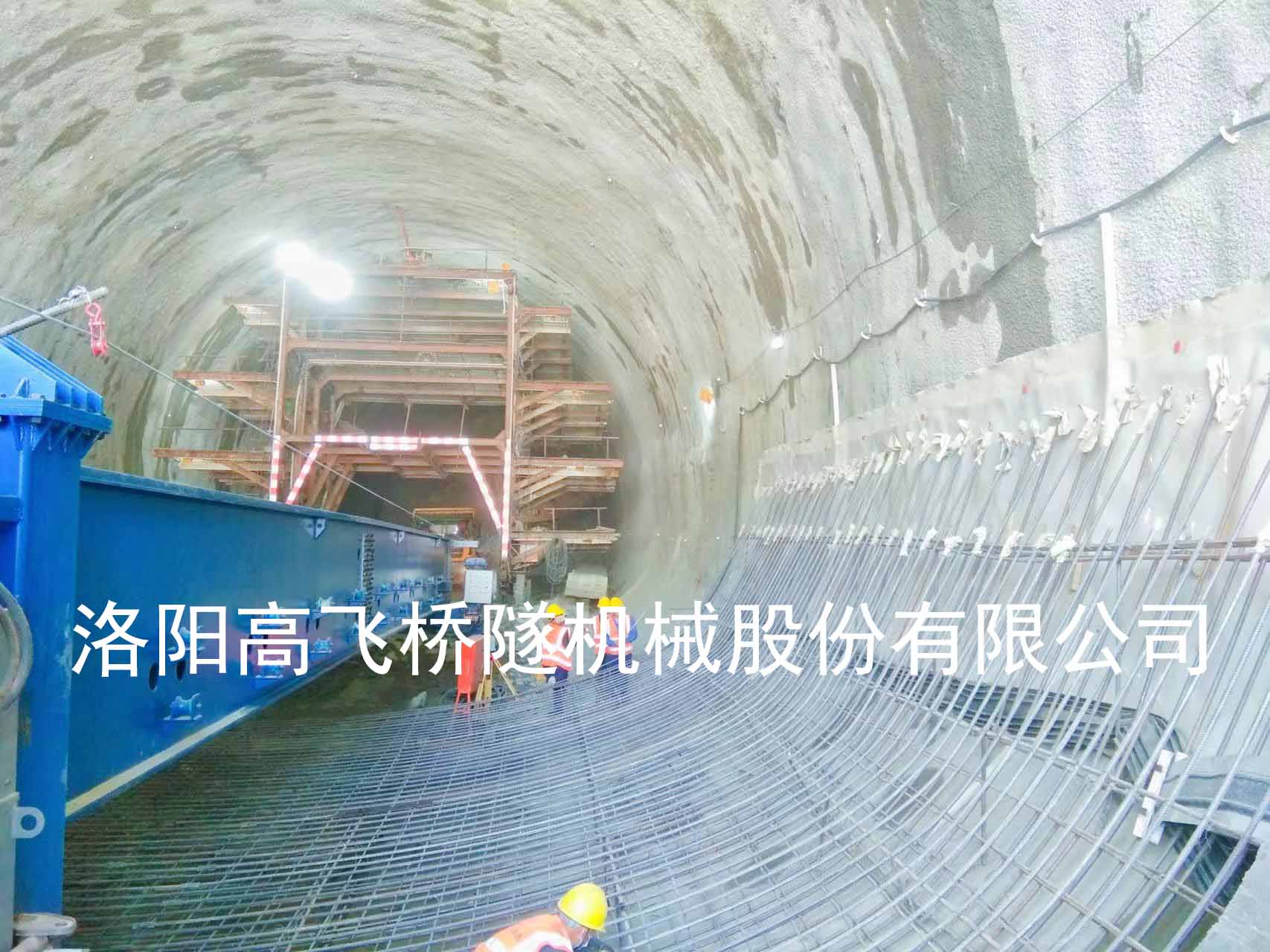 液壓仰拱棧橋